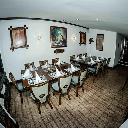 Hip 4* היידלברג